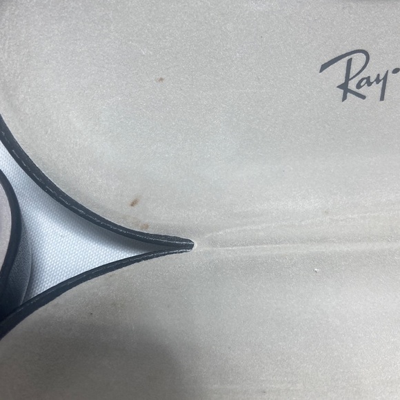 Ray Ban Hard Shell Sunglasses/ Glasses Hard Cases 2 Unisex - Picture 6 of 6